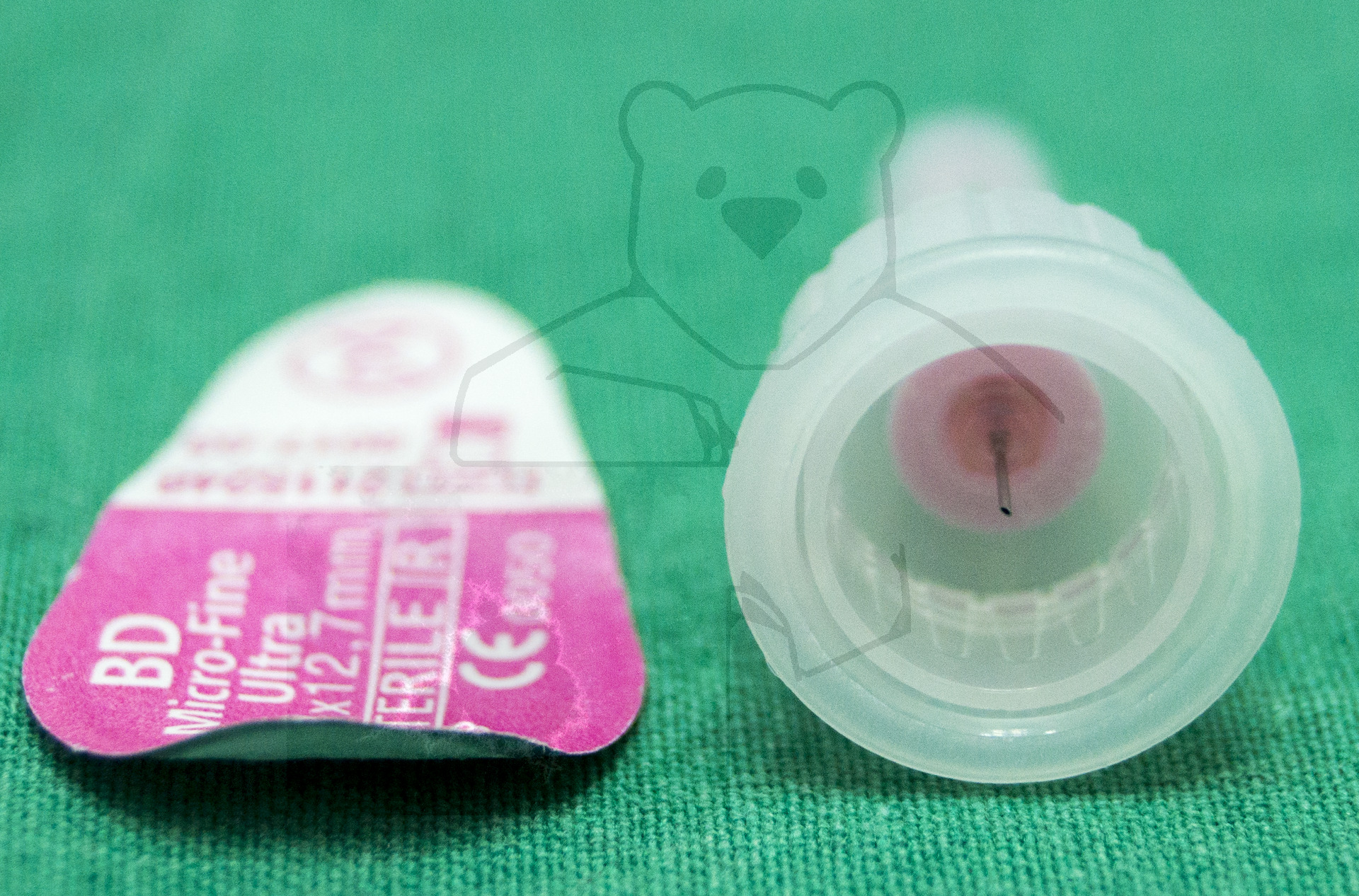 Blick in den Konus, mit der Kanüle die die Insulin Patrone durchsticht